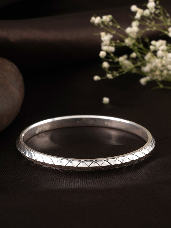 Swing and Sway Design Silver Kada