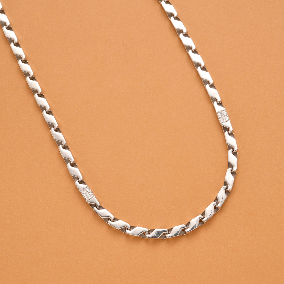 Bold S Pattern Link Men’s Silver Chain