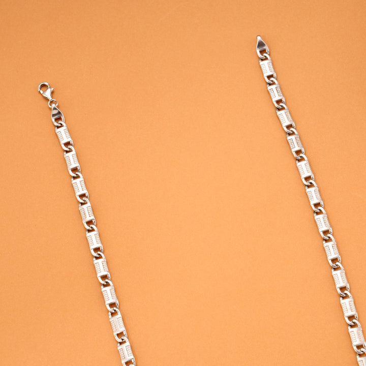 Stylish Silver Rectangular Coil Link Chain