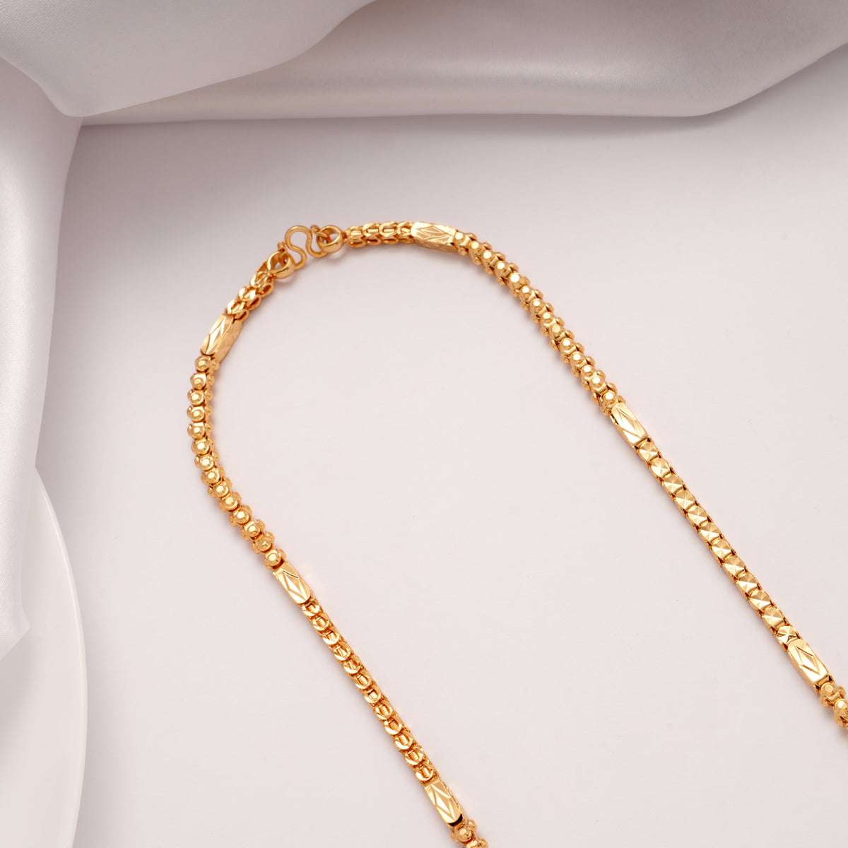 Heritage Multi Design Golden Chain