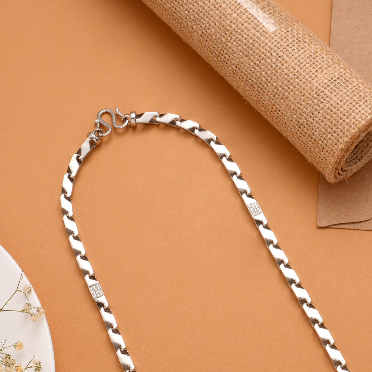 Bold S Pattern Link Men’s Silver Chain