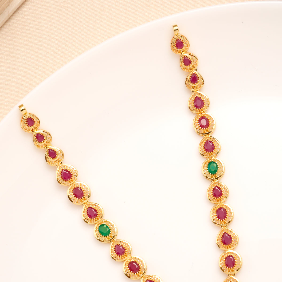 Heritage Ruby Emerald Round Necklace Set