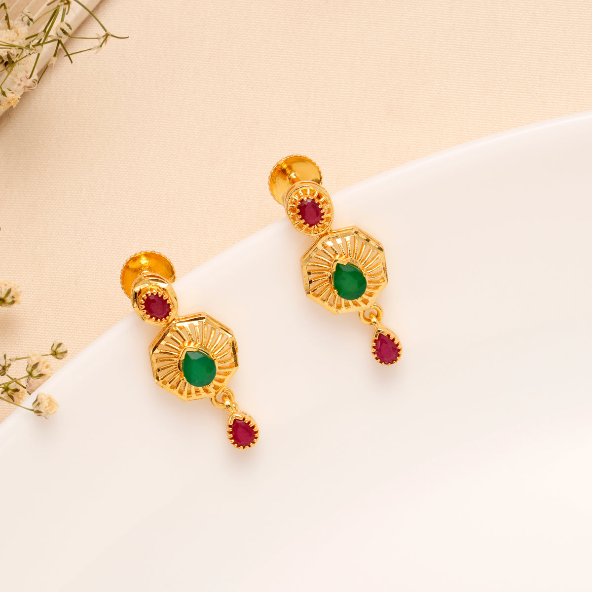 Heritage Ruby Emerald Round Necklace Set