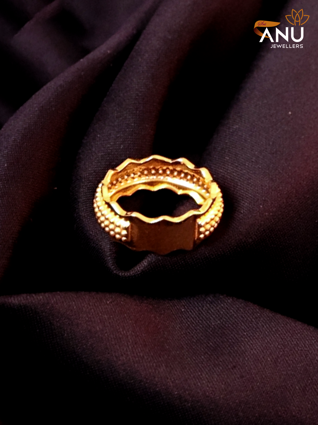 Crown Edge Gold Border Band Ring