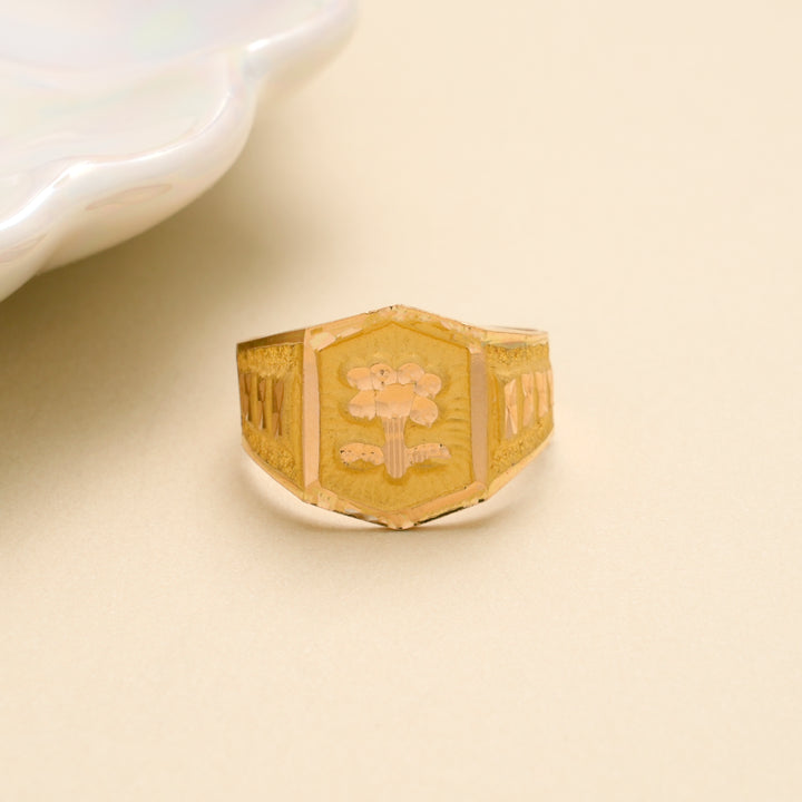 Vintage Flower Engraved Gold Men's Ring