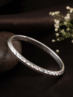 Swing and Sway Design Silver Kada