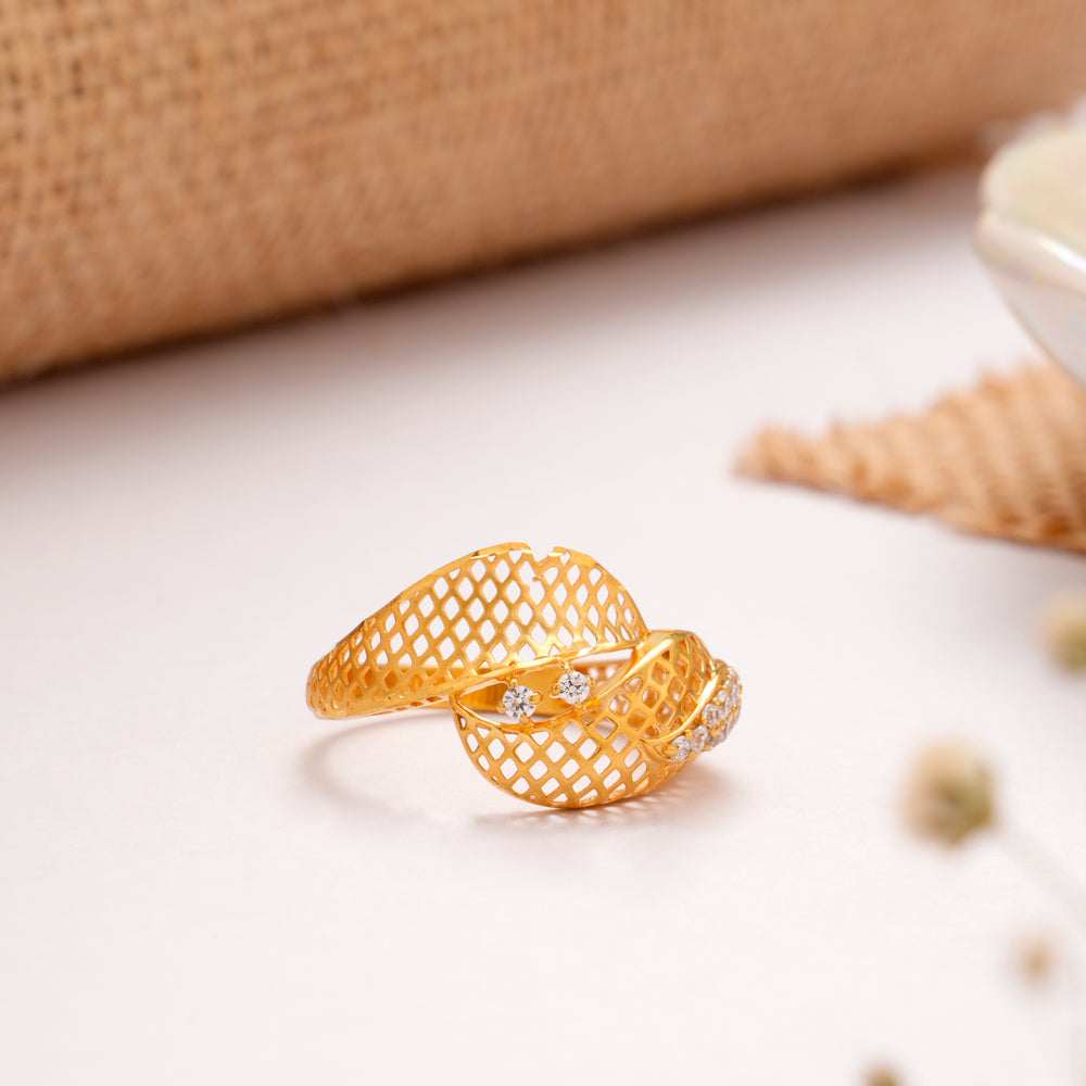 Curved Lattice Design Golden Ring