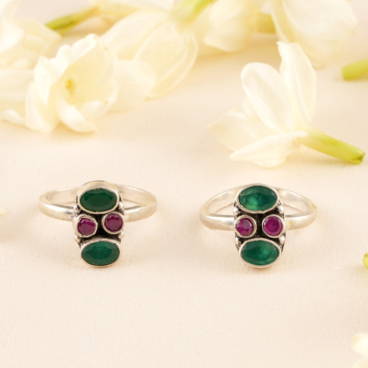 Circle Ruby and Emerald Silver Toe Ring