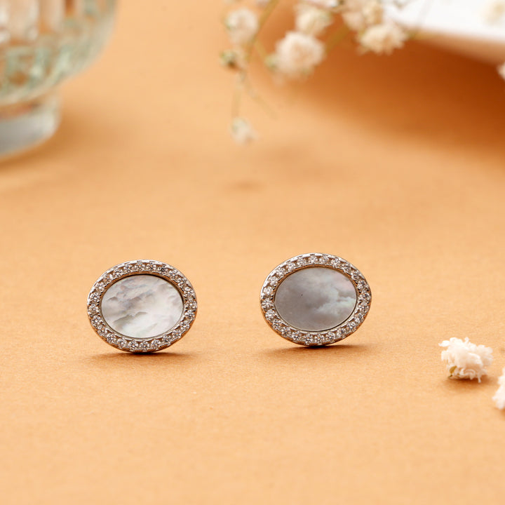Round Shape with Mother of Pearl Silver Studs