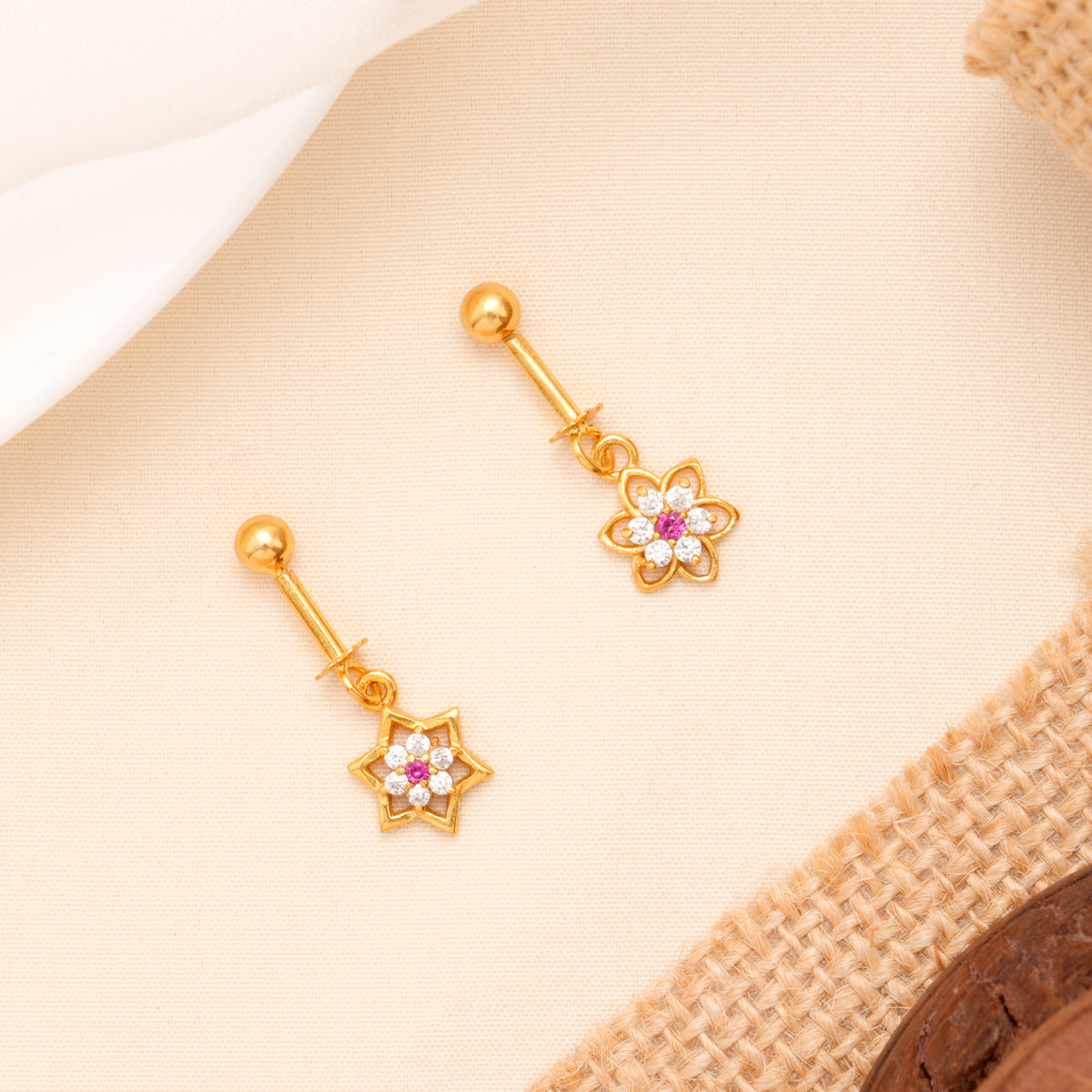 Elegant Floral Ruby Silver Gold Plated Koppu