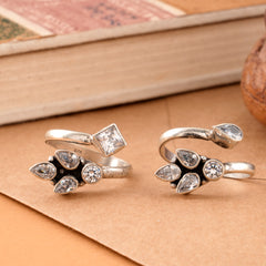 Antique White Stone Silver Toe Ring