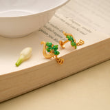 Curved Leaves Pattern Golden Earring
