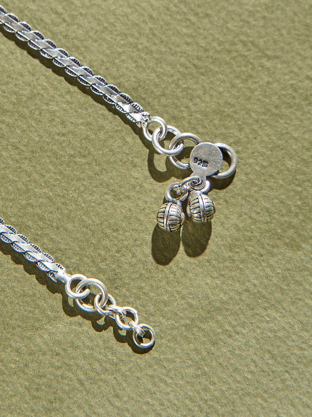 Elegant Leafy Sparkle Anklet