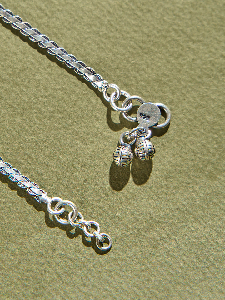 Elegant Leafy Sparkle Anklet