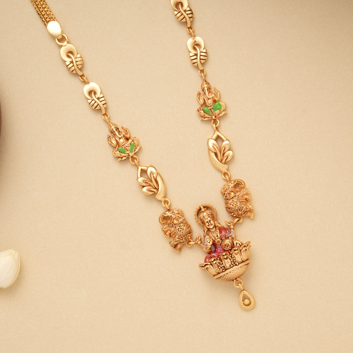 Minimal Gaja Lakshmi Short Golden Necklace