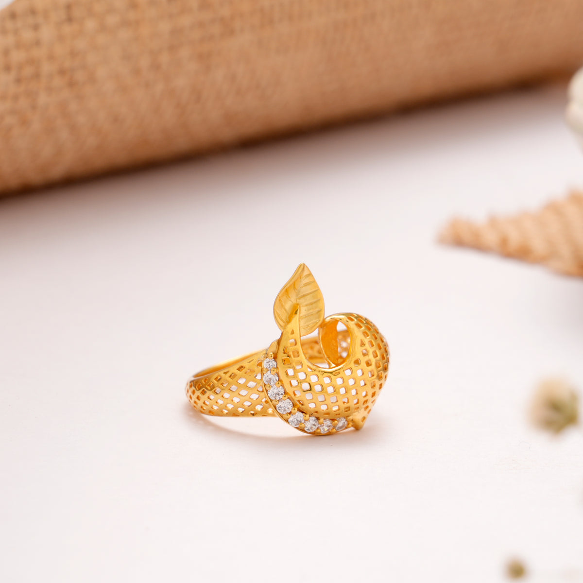 Regal Paisley Design Golden Ring