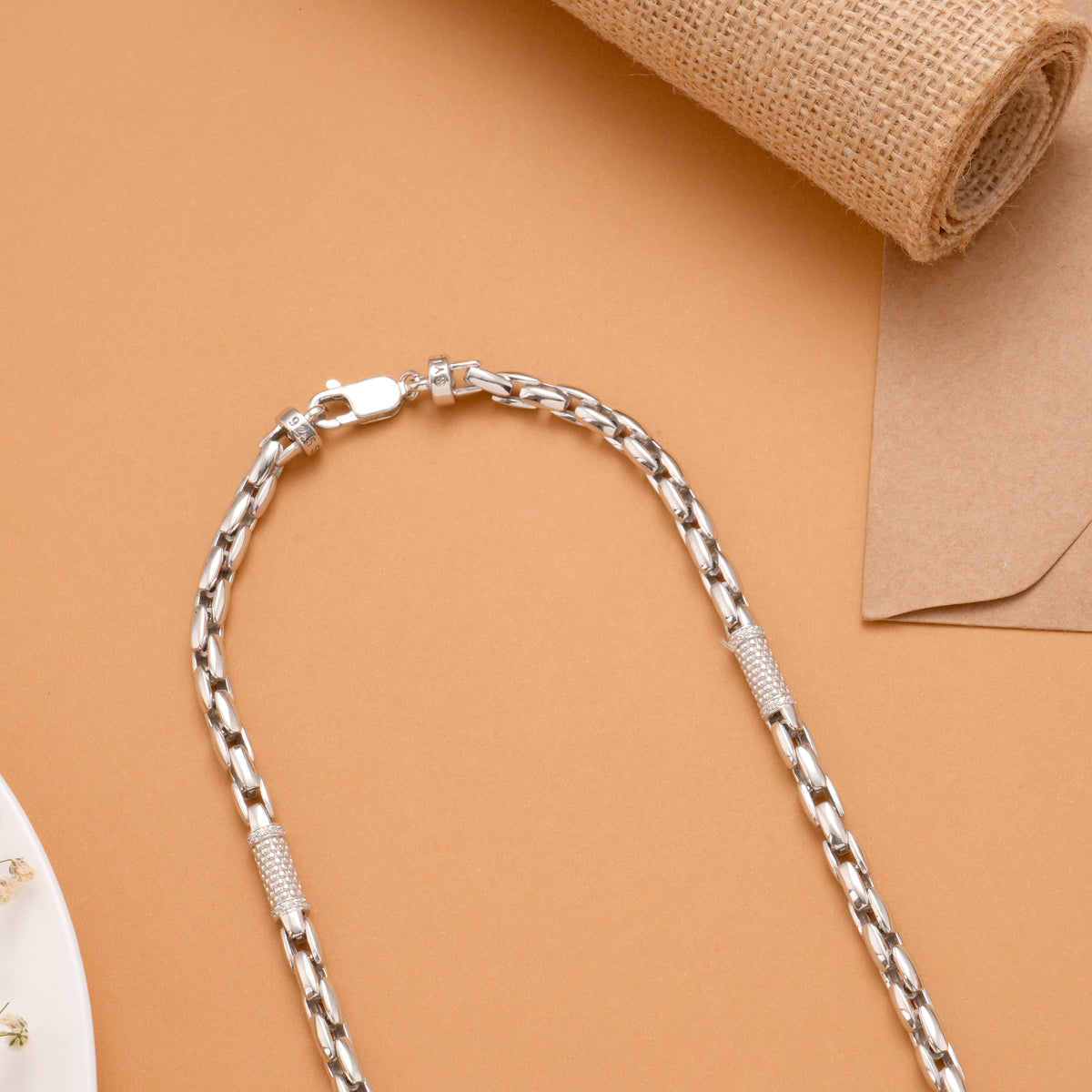 Stunning Spiral Link for Men’s Silver Chain