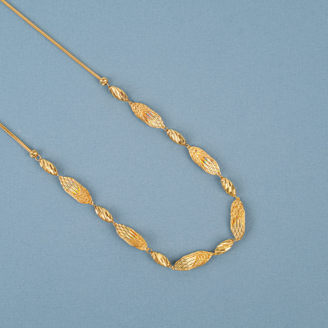Stylish Textured Gold Oval Link Necklace