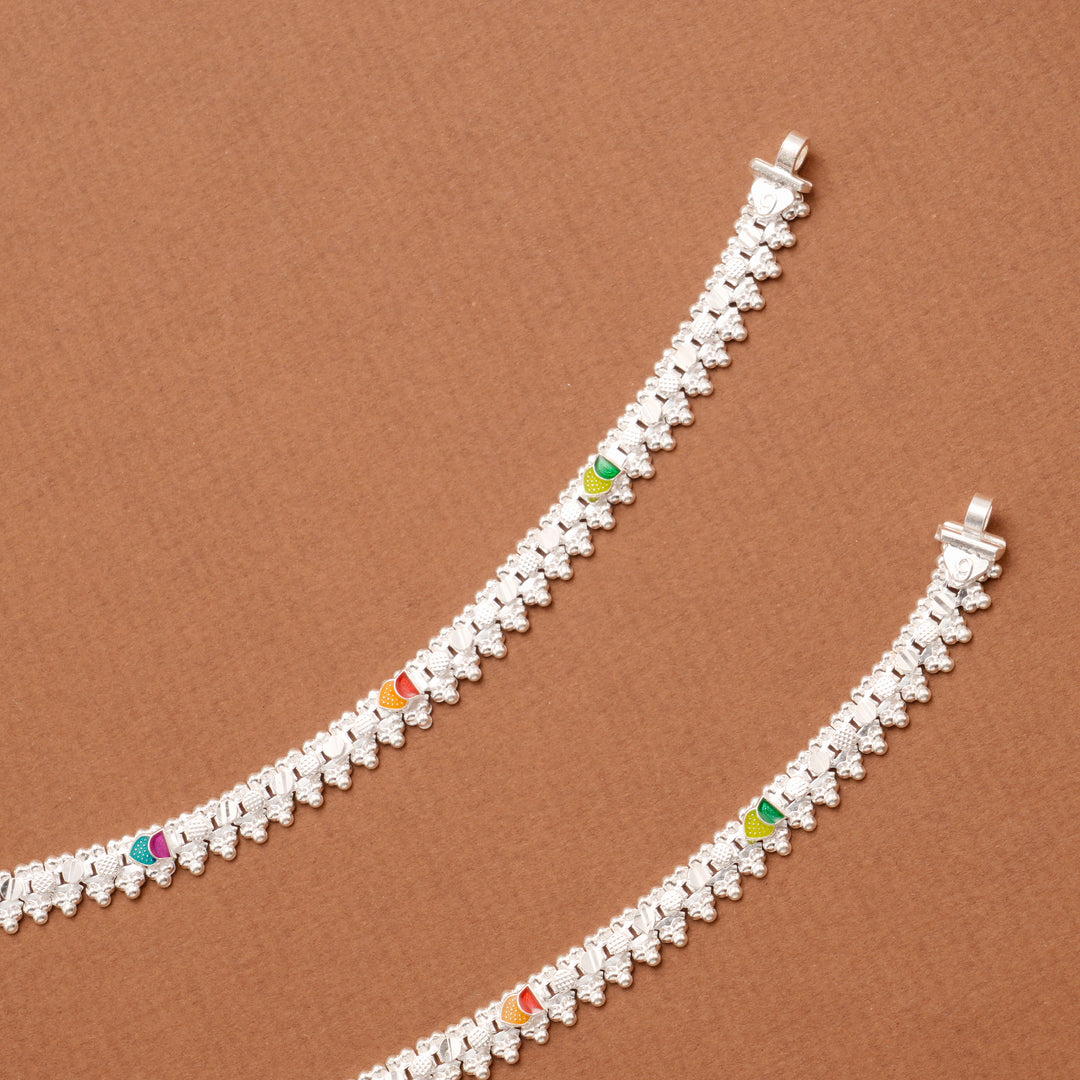 Signature Floral Pattern Silver Anklet