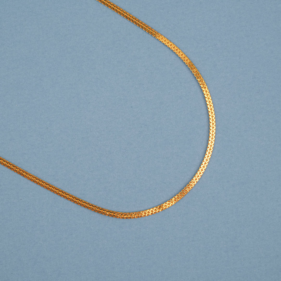 Sleek Plain Snake Design Gold Chain