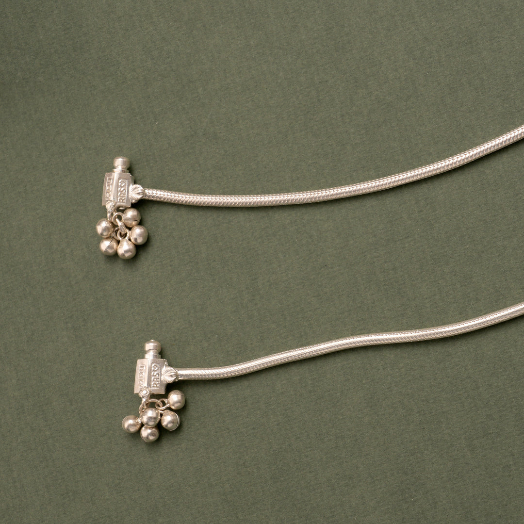 Lightweight Plain Silver Anklet