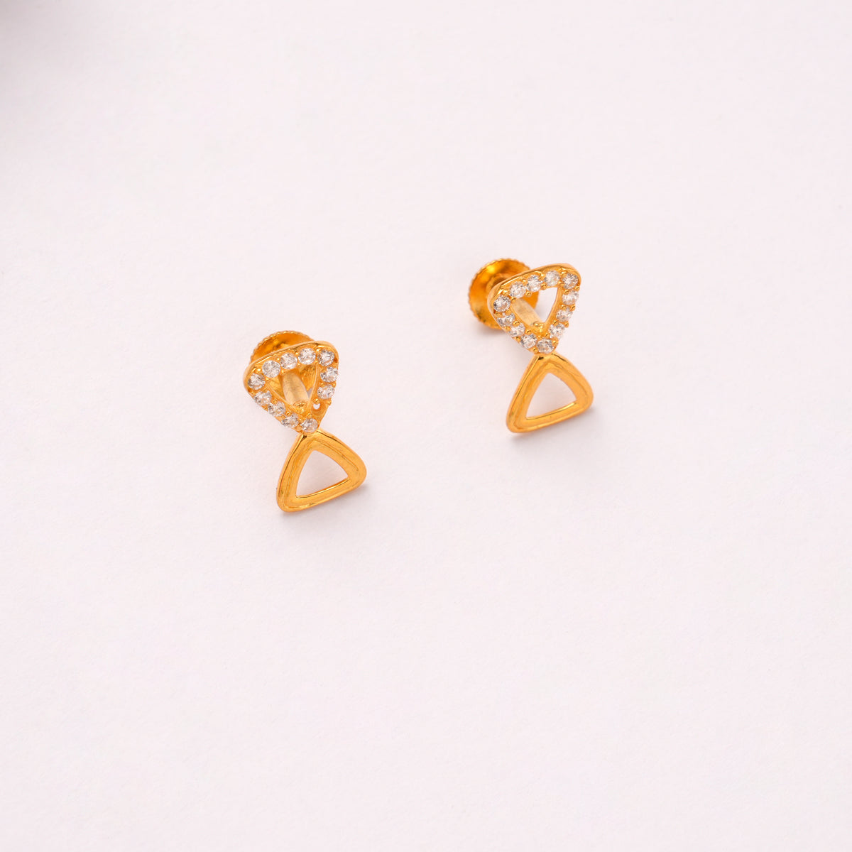 Triangular Pattern Golden Necklace Set