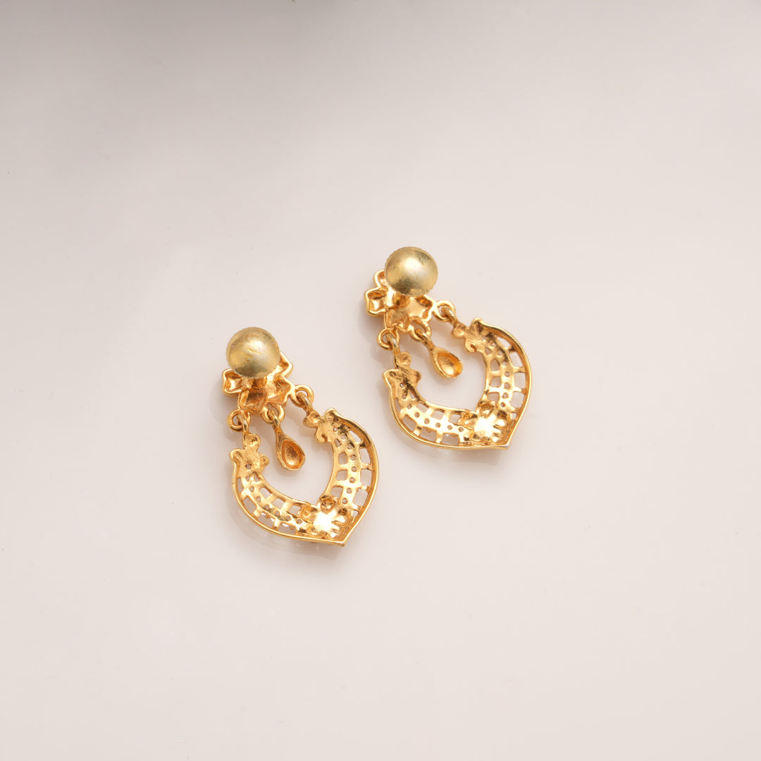 Fancy Leaf Flower Chandbali Design Golden Earring