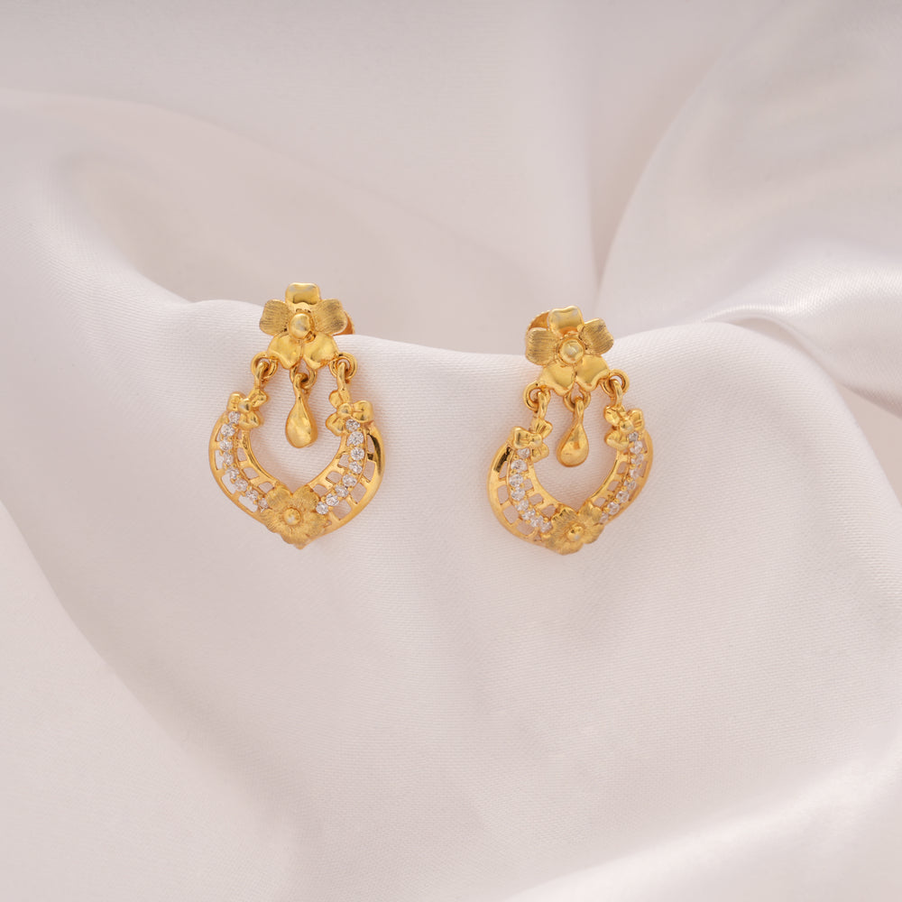 Fancy Leaf Flower Chandbali Design Golden Earring