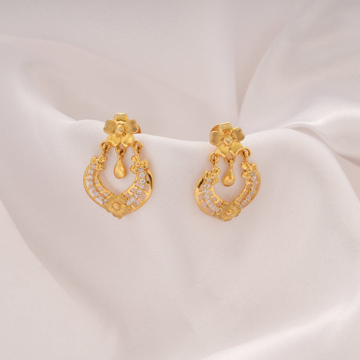 Fancy Leaf Flower Chandbali Design Golden Earring