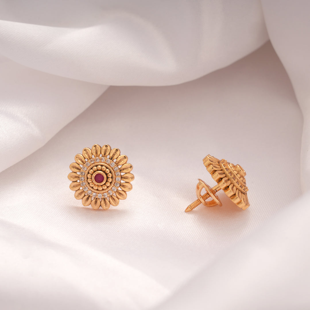 Sunflower Ruby Stud Golden Stud