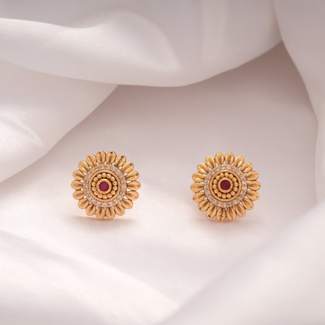 Sunflower Ruby Stud Golden Stud