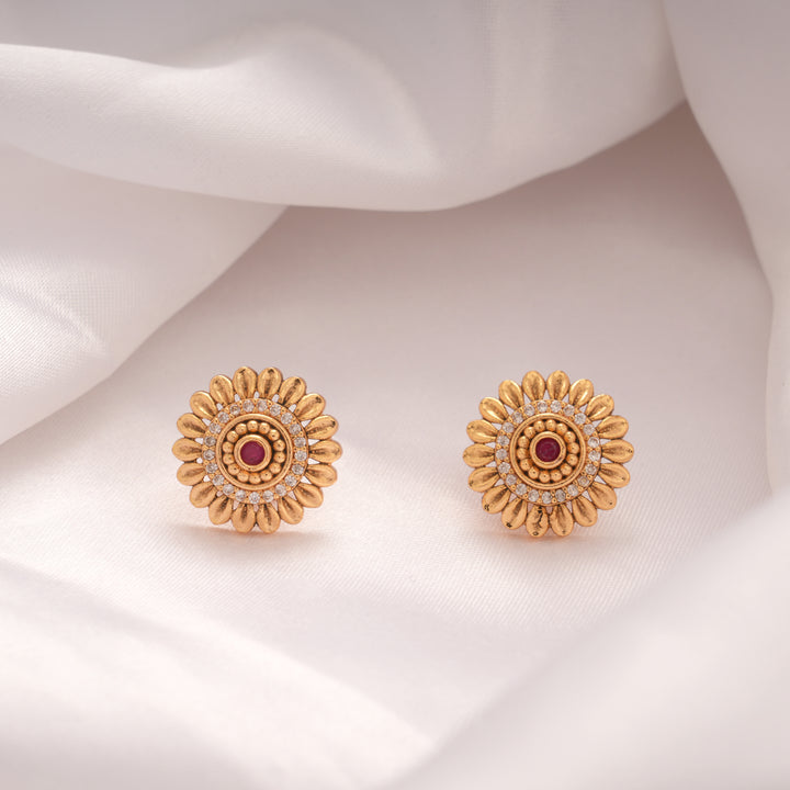 Sunflower Ruby Stud Golden Stud