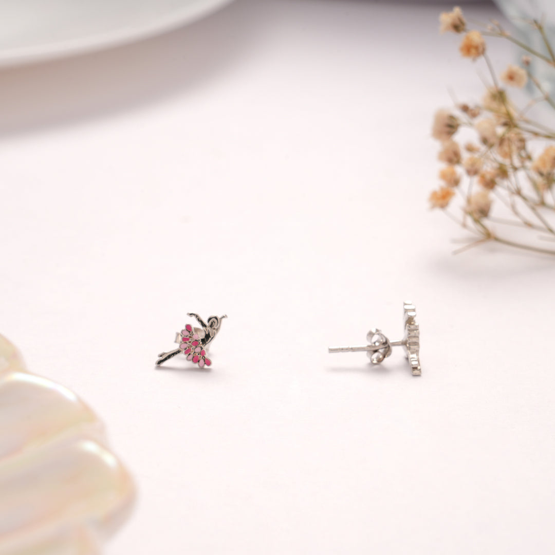 Girlie Dancing Silver Stud