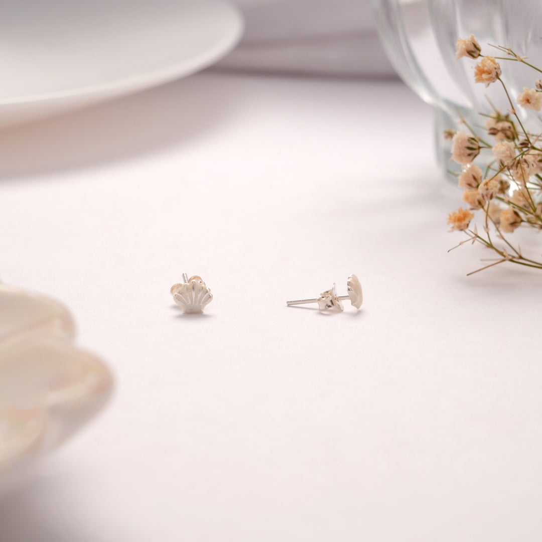 Glittering White Seashell Silver Stud