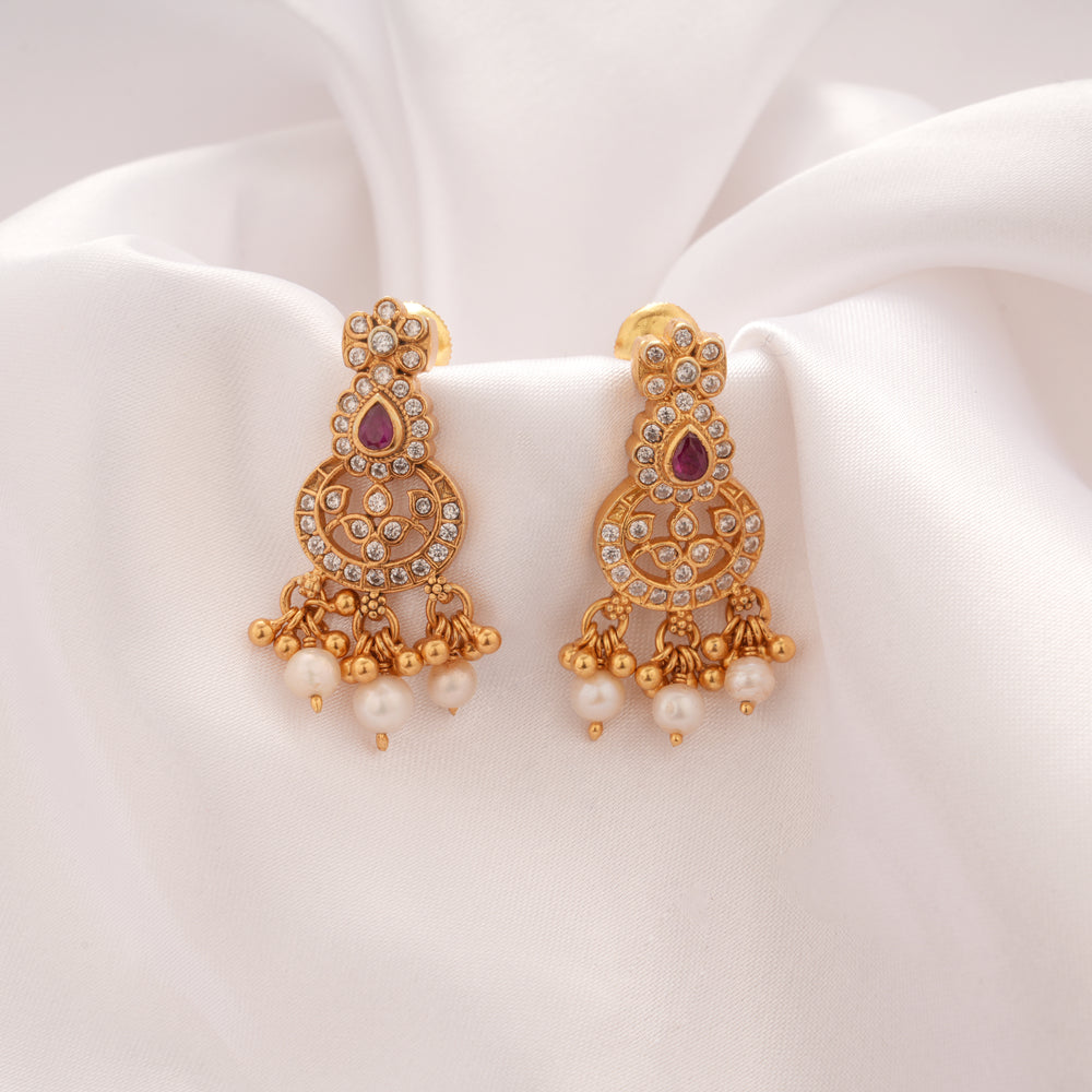 Royal Ruby Pearl Hanging Golden Earring