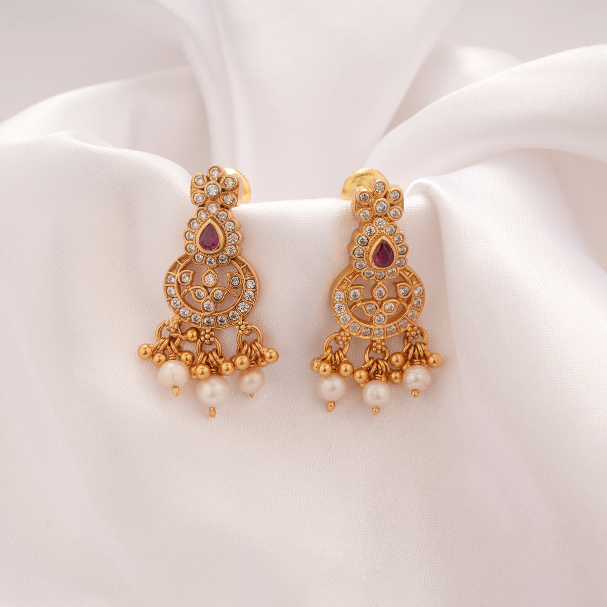 Royal Ruby Pearl Hanging Golden Earring
