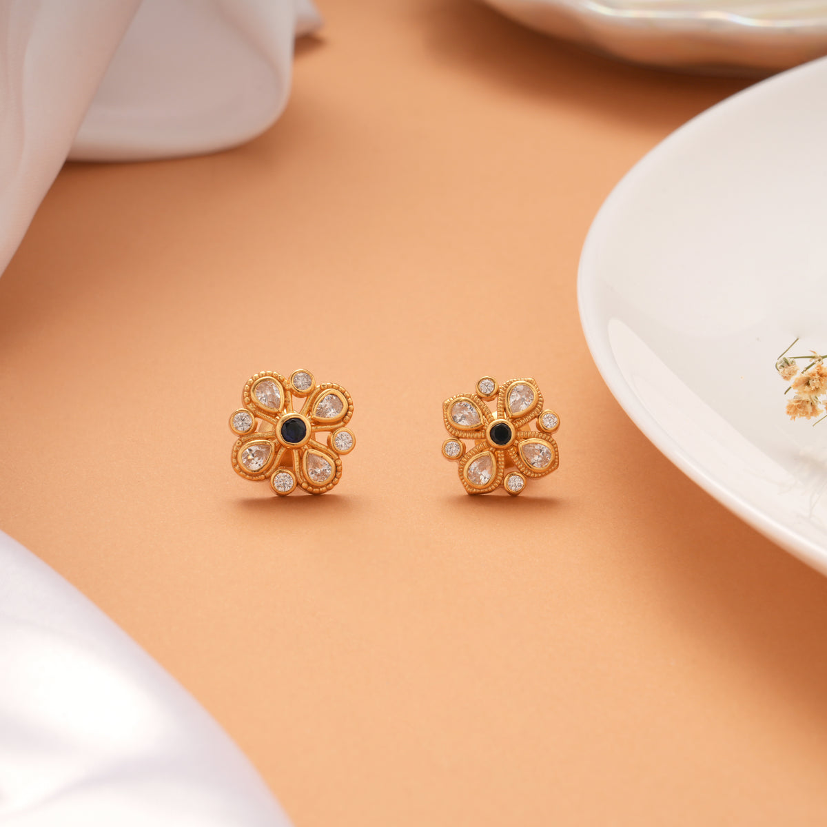 Fancy Four Leaf Flower Golden Stud
