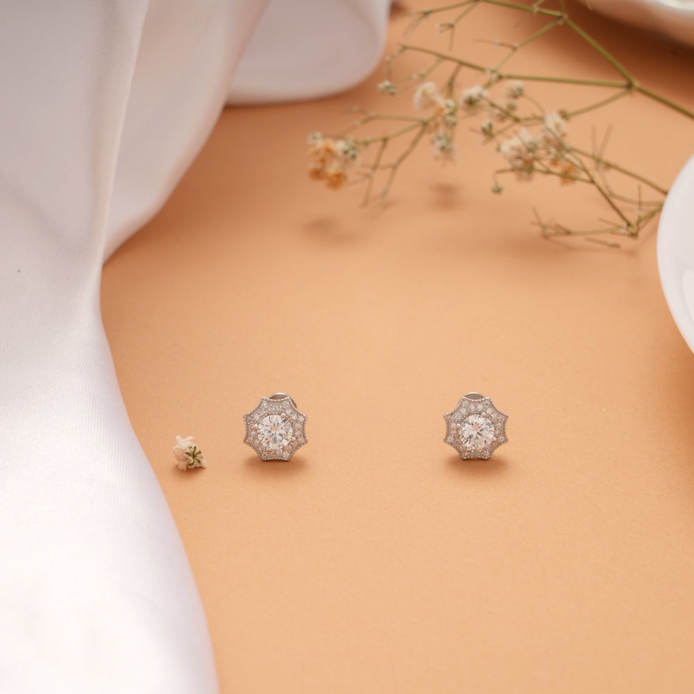 Sparkling Star White Stone Silver Stud