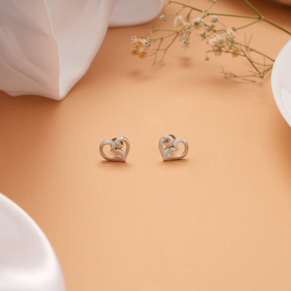 Trendy Twisted Heart Design Silver Stud