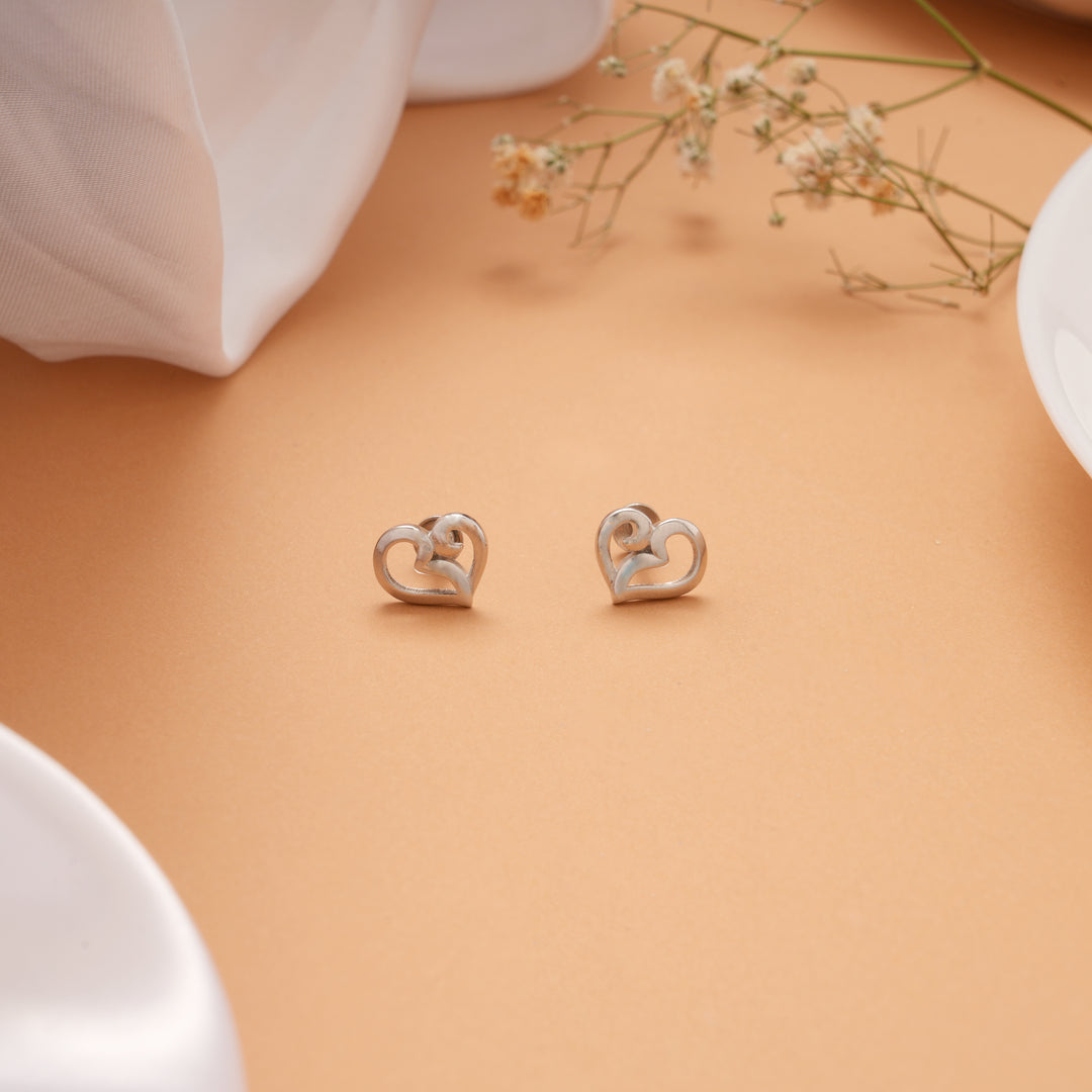 Trendy Twisted Heart Design Silver Stud