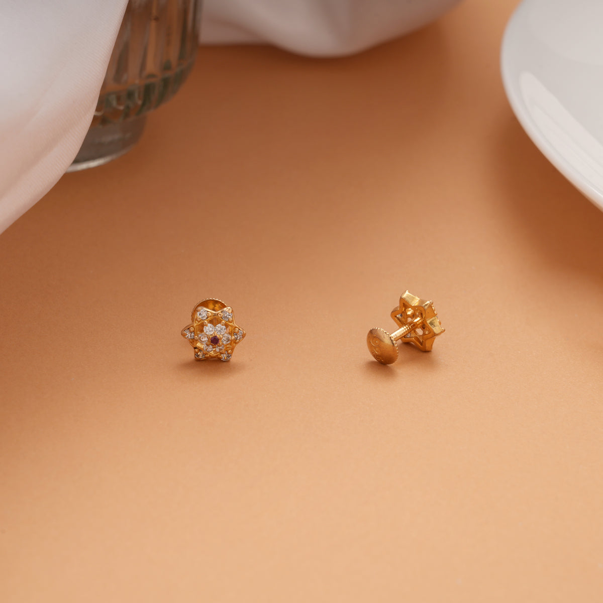 Star Pattern Stone Golden Stud