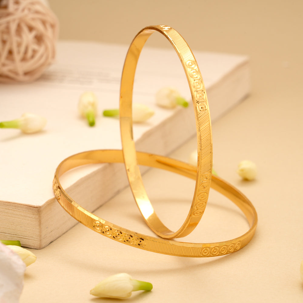 Plain Round Dot Design Golden Bangle