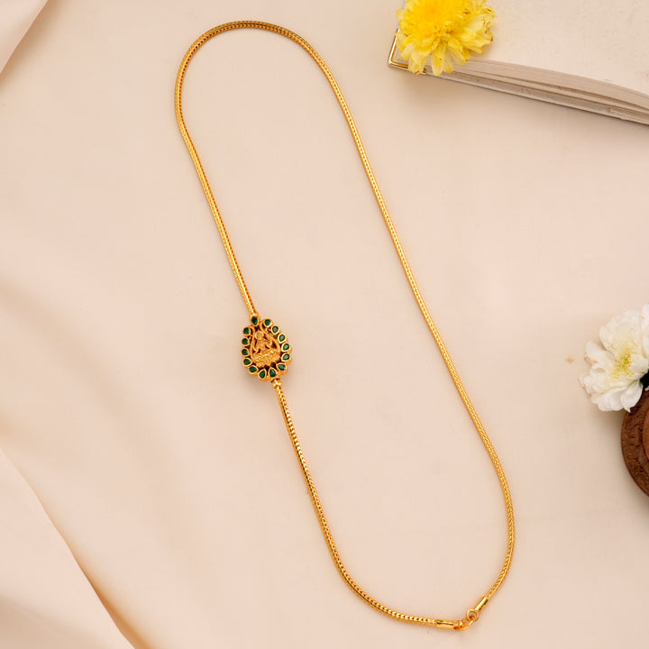 Leaf Emerald with Lakshmi Silver Mugappu Chain