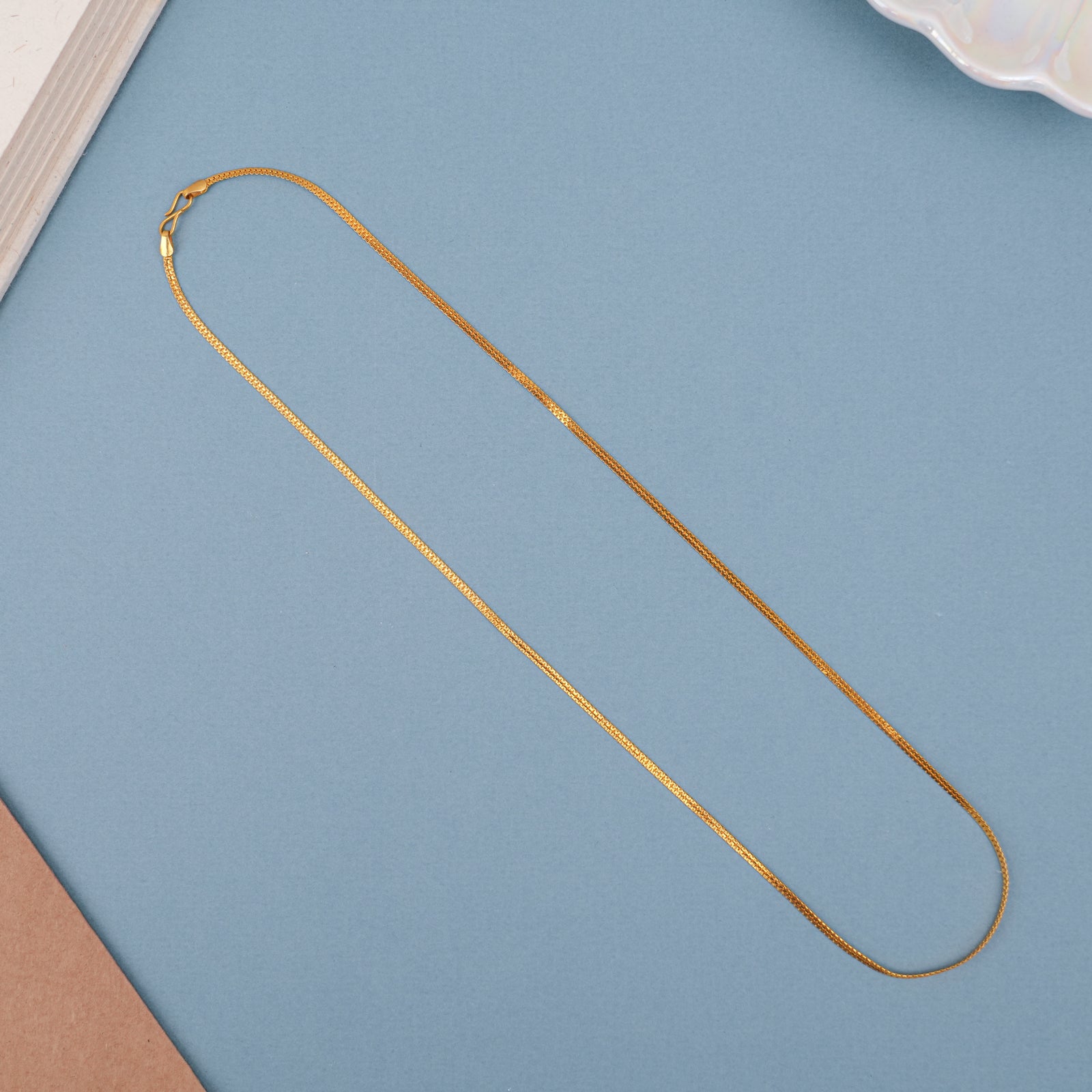 Sleek Plain Snake Design Gold Chain