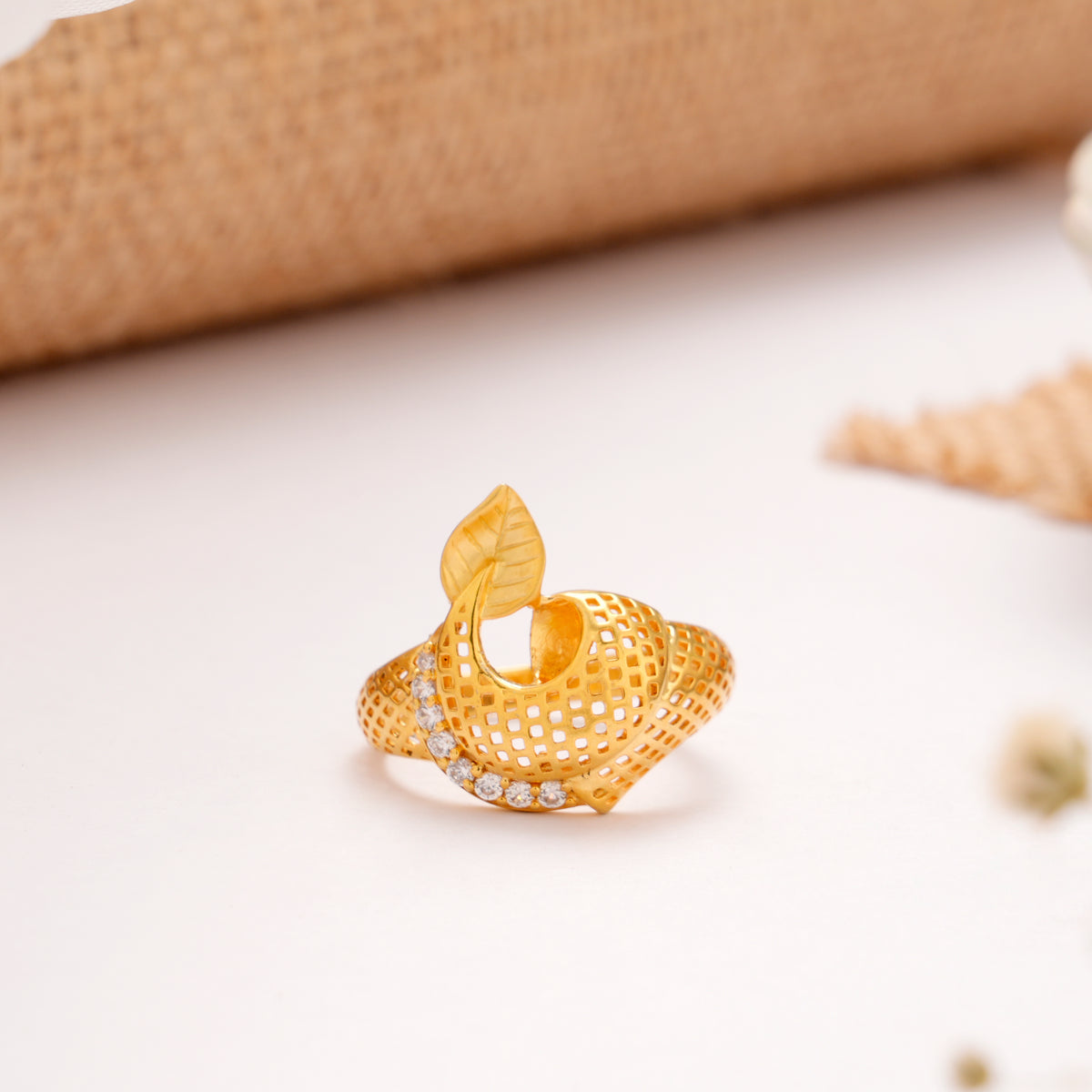 Regal Paisley Design Golden Ring