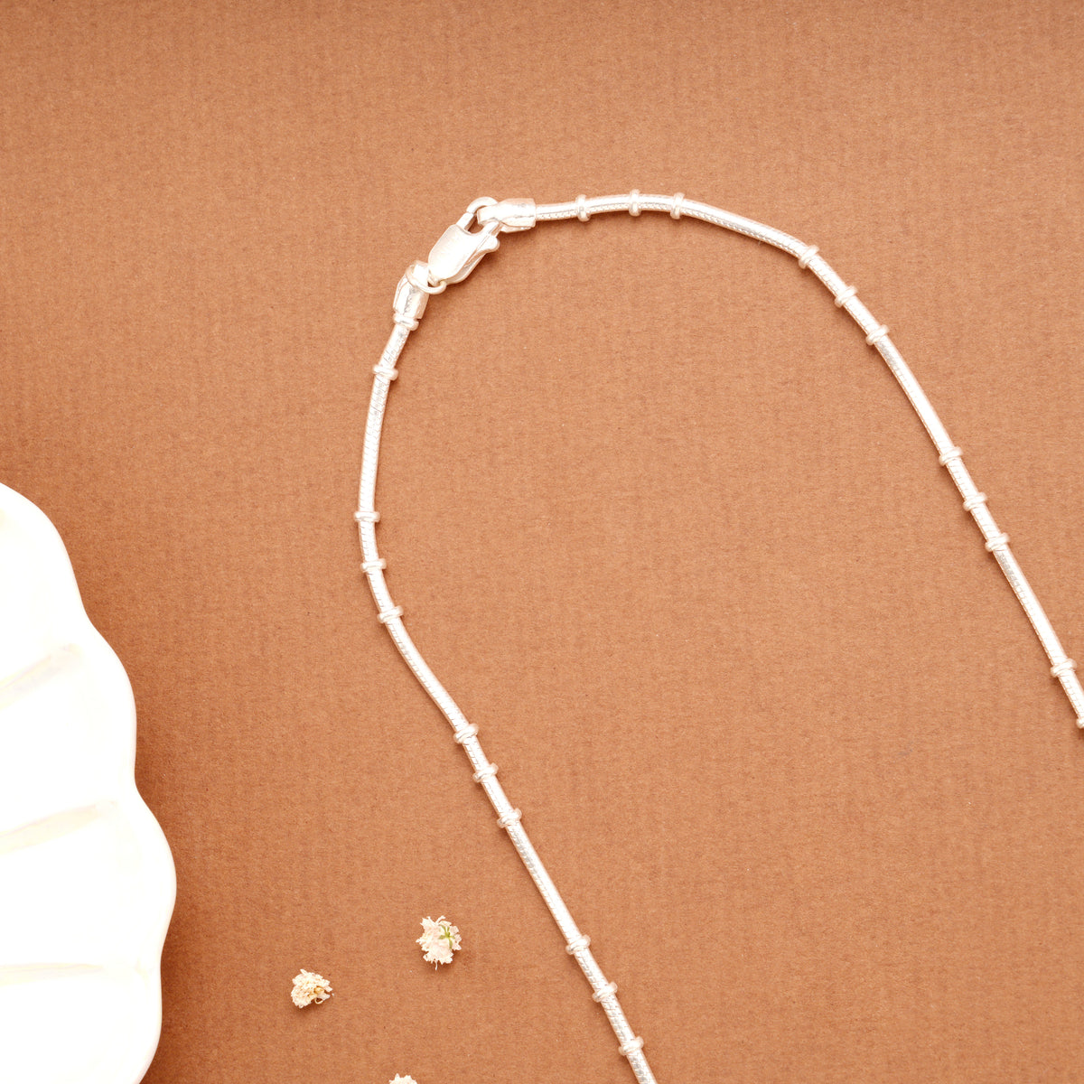 Minimalist Balls Silver Sleek Women’s Chain