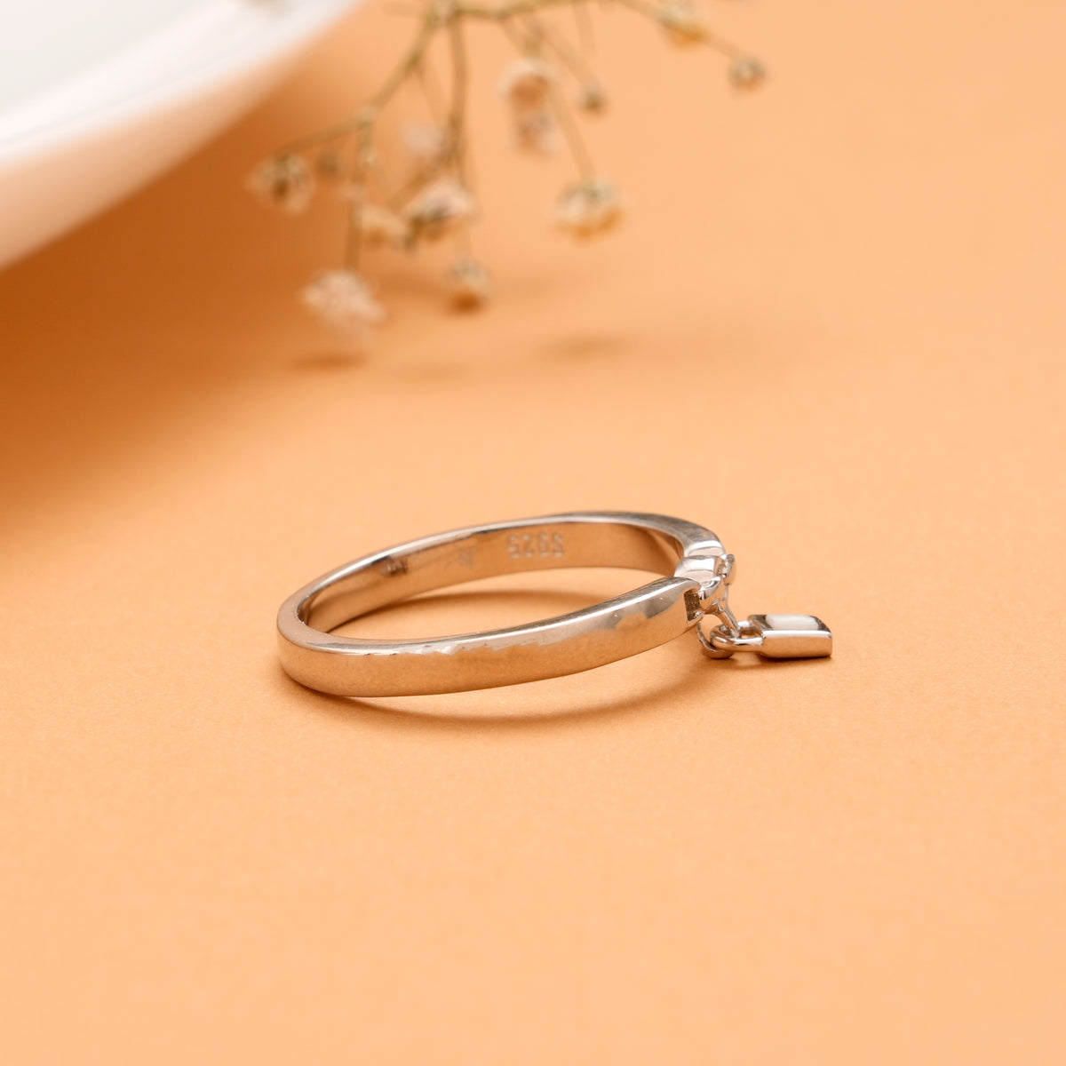 Trendy Dangling Padlock Silver Ring