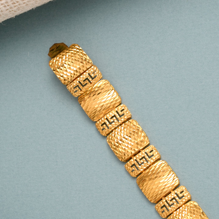 Royal Square Shape Pattern Gold Bracelet