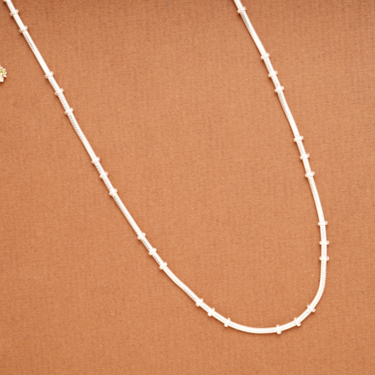 Minimalist Balls Silver Sleek Women’s Chain