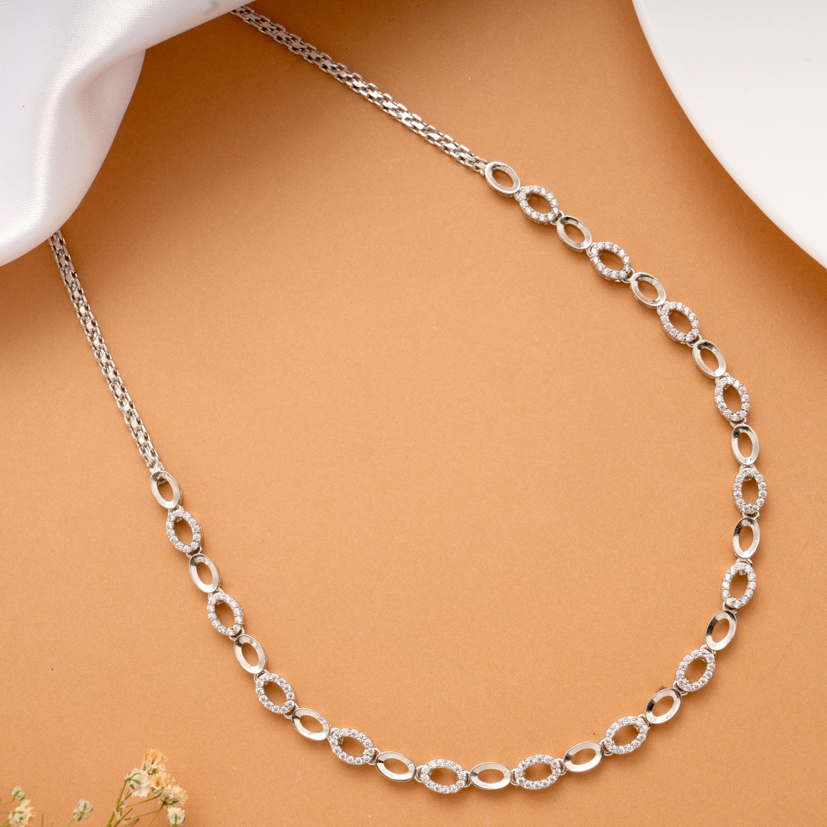 Sparkling Oval Design Link Stone Silver Necklace Set